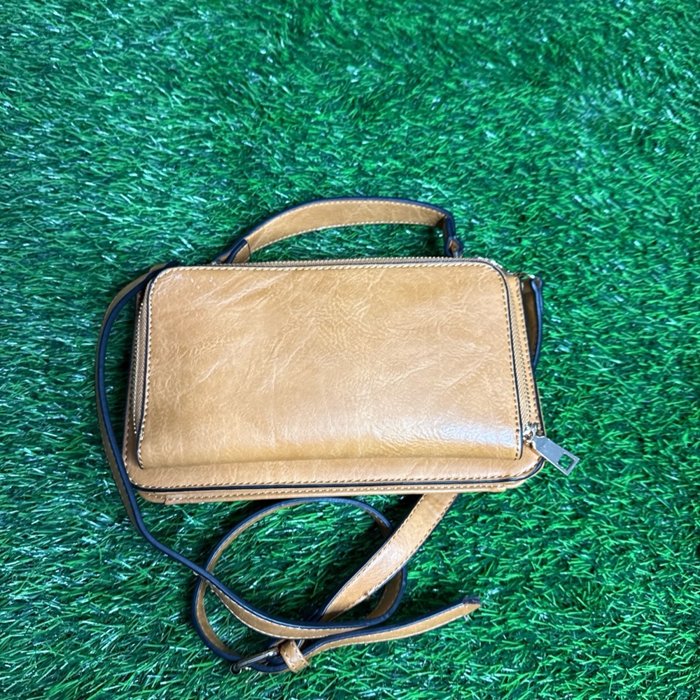Elegant Tan Crossbody Bag